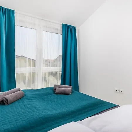 Amira Apartment *